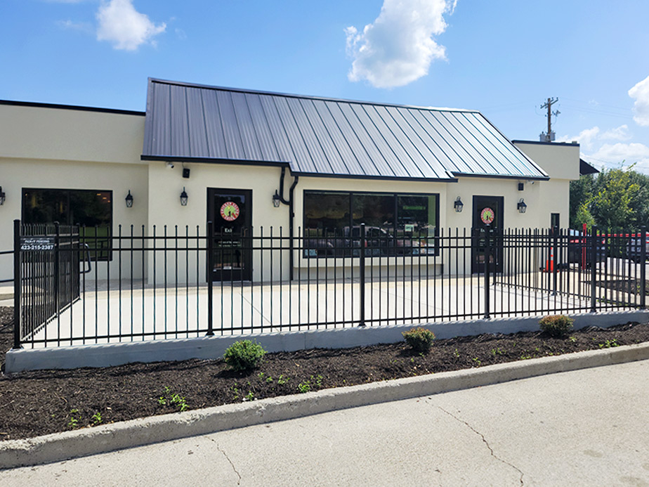 Commercial Aluminum Fence Company In Oneida Tennessee