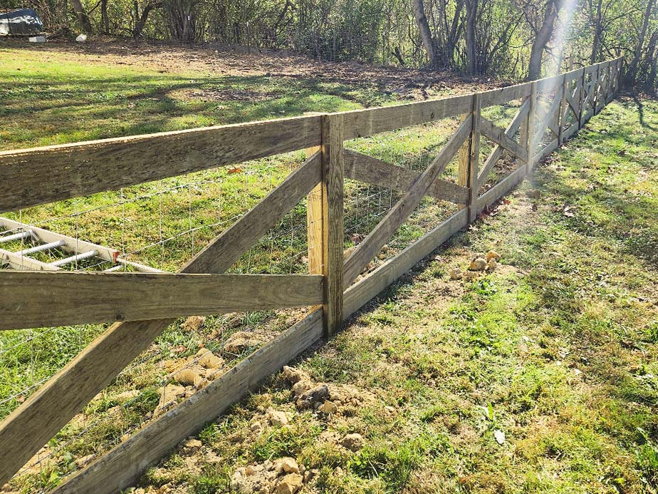 Farm Fence Contractor - Oneida Tennessee