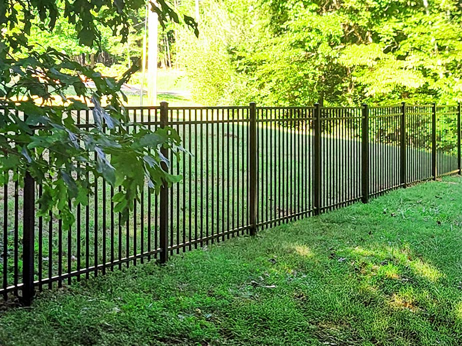 Ornamental Steel Fence Contractor in Oneida Tennessee