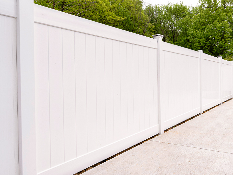 Commercial Vinyl Fence Company In Oneida Tennessee