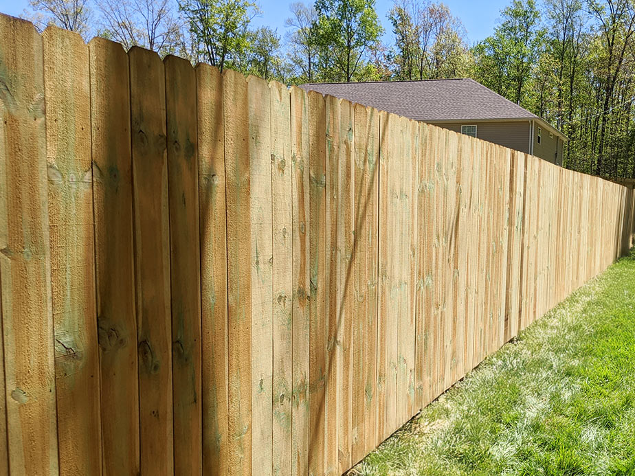 Wood Fence Contractor in Oneida Tennessee