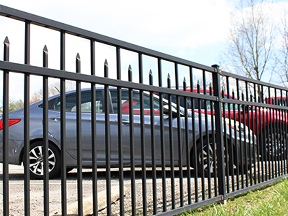 Ornamental steel fence contractor in Oneida Tennessee