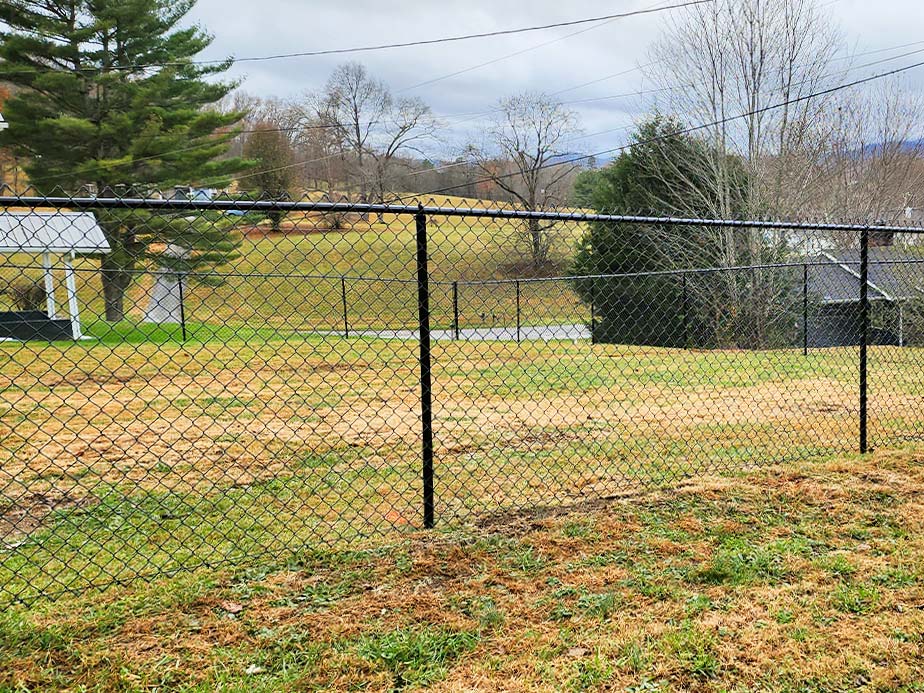 Types of fences we install in Jacksboro TN