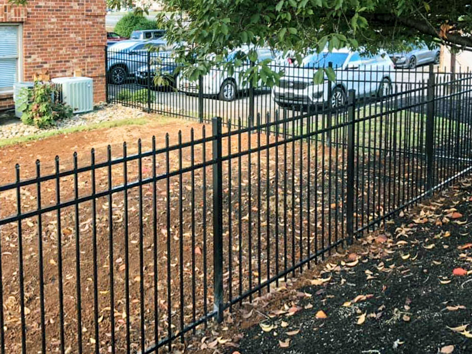 Oak Ridge Tennessee commercial fencing company