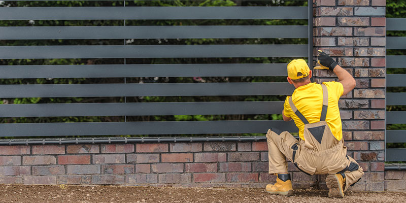 Four Qualities to Look for in a Fence Builder