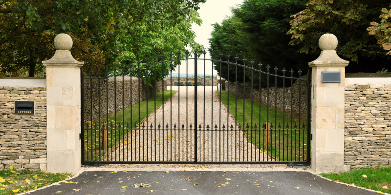 Driveway Gates in Knoxville, Tennessee